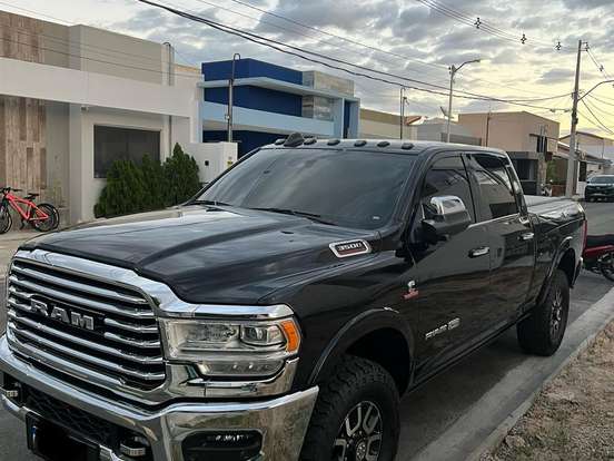 RAM-3500-6.7 I6 TURBO DIESEL LIMITED LONGHORN CD 4X4 AUTOMÁTICO RAM-3500-2022