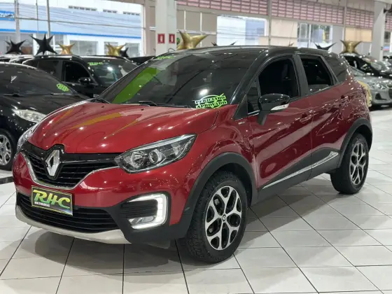 RENAULT CAPTUR 1.6 16V SCE FLEX BOSE X-TRONIC RENAULT CAPTUR 1.6 16V SCE FLEX BOSE X-TRONIC
