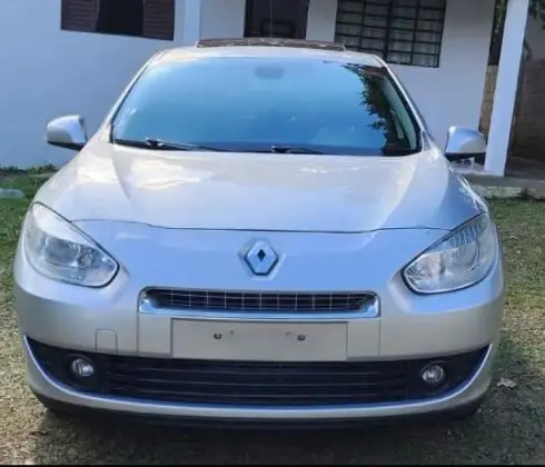RENAULT FLUENCE 2.0 DYNAMIQUE 16V FLEX 4P MANUAL RENAULT FLUENCE 2.0 DYNAMIQUE 16V FLEX 4P MANUAL