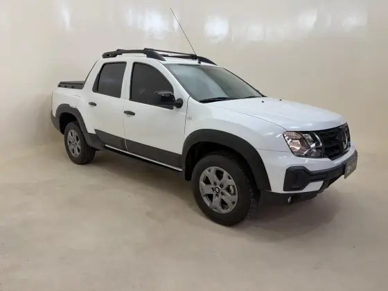 RENAULT OROCH 1.6 16V SCE FLEX INTENSE MANUAL RENAULT OROCH 1.6 16V SCE FLEX INTENSE MANUAL