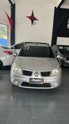 RENAULT SANDERO 1.0 EXPRESSION 16V FLEX 4P MANUAL RENAULT SANDERO 1.0 EXPRESSION 16V FLEX 4P MANUAL