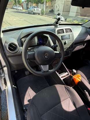 RENAULT-KWID-2021