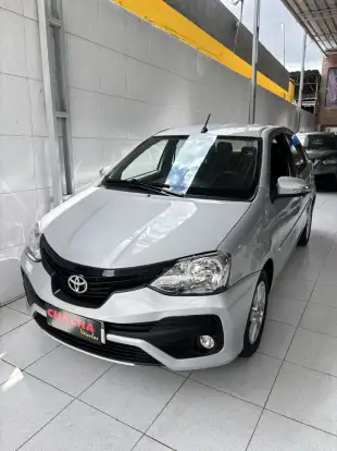 TOYOTA-ETIOS-2019