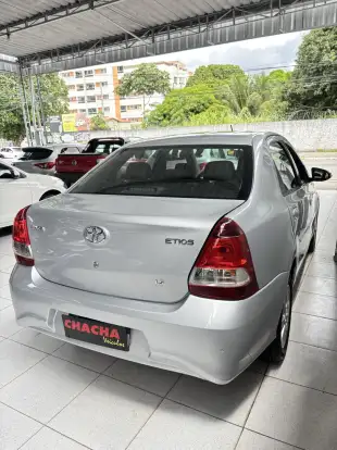 TOYOTA-ETIOS-1.5 X PLUS 16V FLEX 4P AUTOMÁTICO TOYOTA-ETIOS-2019