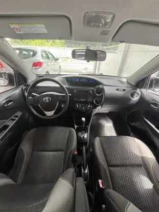 TOYOTA-ETIOS-2019