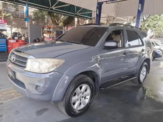 TOYOTA HILUX SW4 2.7 SR 4X2 16V GASOLINA 4P MANUAL