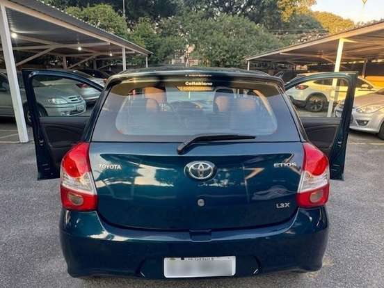 TOYOTA-ETIOS-1.3 X 16V FLEX 4P MANUAL TOYOTA-ETIOS-2017