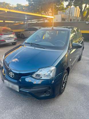 TOYOTA-ETIOS-2017