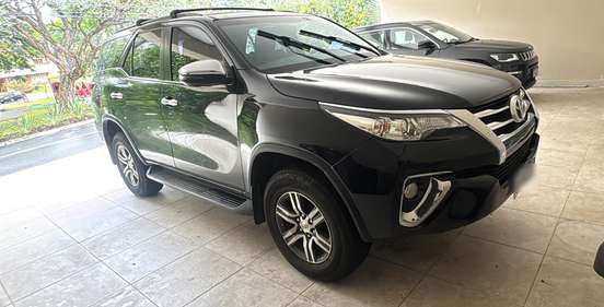 TOYOTA-HILUX SW4-2.7 SR 7 LUGARES 4X2 16V FLEX 4P AUTOMÁTICO TOYOTA-HILUX SW4-2017