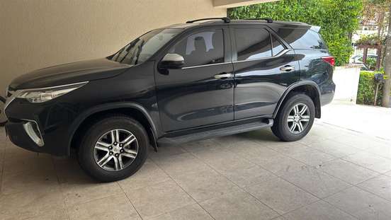 TOYOTA-HILUX SW4-2017