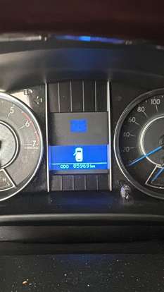 TOYOTA-HILUX SW4-2.7 SR 7 LUGARES 4X2 16V FLEX 4P AUTOMÁTICO TOYOTA-HILUX SW4-2017