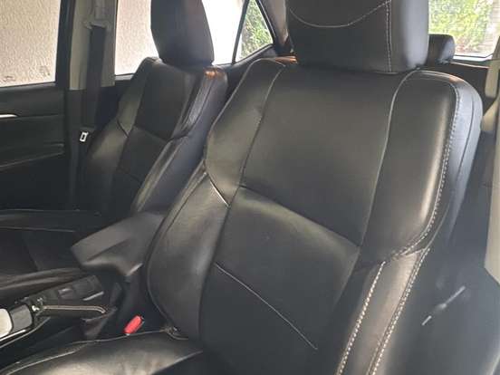 TOYOTA-HILUX SW4-2.7 SR 7 LUGARES 4X2 16V FLEX 4P AUTOMÁTICO TOYOTA-HILUX SW4-2017