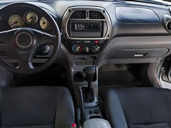 TOYOTA-RAV4-2.0 4X4 16V GASOLINA 4P AUTOMÁTICO TOYOTA-RAV4-2000