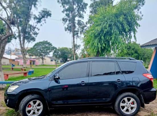 TOYOTA-RAV4-2010