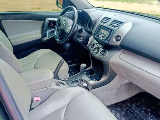 TOYOTA-RAV4-2.4 4X4 16V GASOLINA 4P AUTOMÁTICO TOYOTA-RAV4-2010