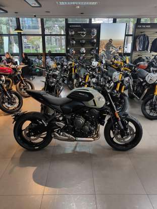 TRIUMPH-TRIDENT 660-2026