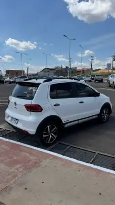VOLKSWAGEN-FOX-2019