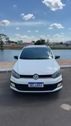 VOLKSWAGEN-FOX-2019