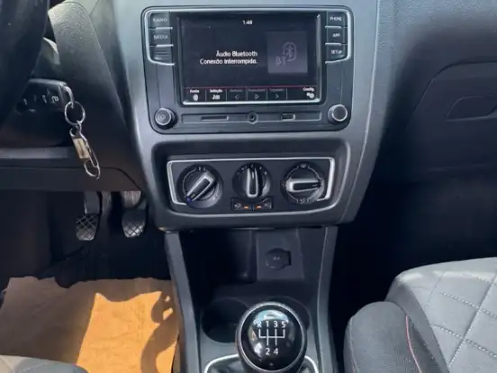 VOLKSWAGEN-FOX-1.6 MSI TOTAL FLEX XTREME 4P MANUAL VOLKSWAGEN-FOX-2019