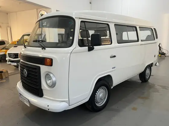 VOLKSWAGEN KOMBI 1.4 MI STD 8V FLEX 4P MANUAL VOLKSWAGEN KOMBI 1.4 MI STD 8V FLEX 4P MANUAL