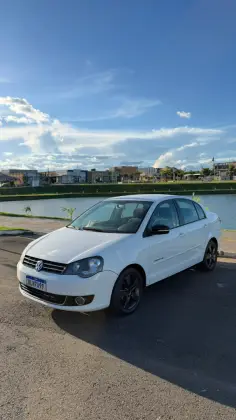 VOLKSWAGEN POLO SEDAN 1.6 MI COMFORTLINE 8V FLEX 4P MANUAL