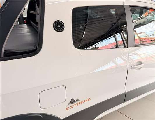 VOLKSWAGEN-SAVEIRO-2025