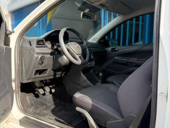 VOLKSWAGEN-SAVEIRO-1.6 MSI ROBUST CS 8V FLEX 2P MANUAL VOLKSWAGEN-SAVEIRO-2023