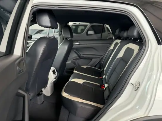 VOLKSWAGEN-T-CROSS-1.4 250 TSI TOTAL FLEX HIGHLINE AUTOMÁTICO VOLKSWAGEN-T-CROSS-2019