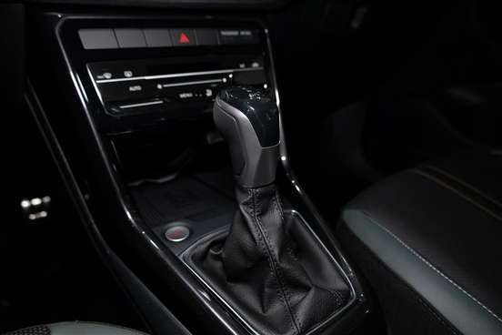 VOLKSWAGEN-T-CROSS-2026
