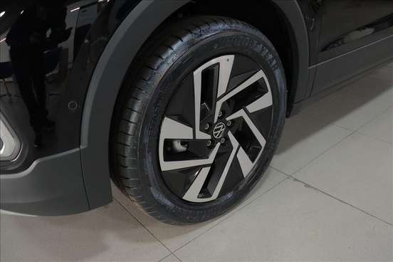 VOLKSWAGEN-T-CROSS-2026