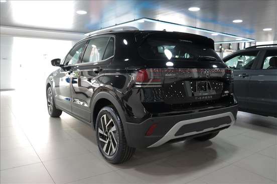 VOLKSWAGEN-T-CROSS-2026