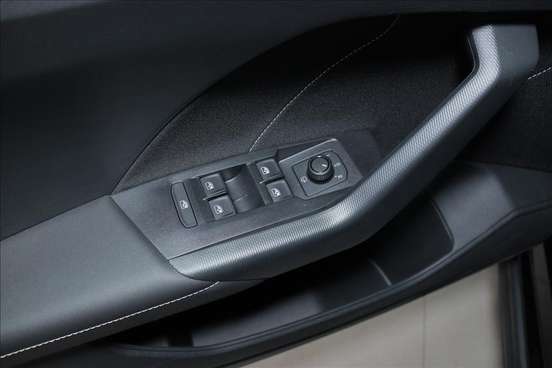 VOLKSWAGEN-T-CROSS-2026