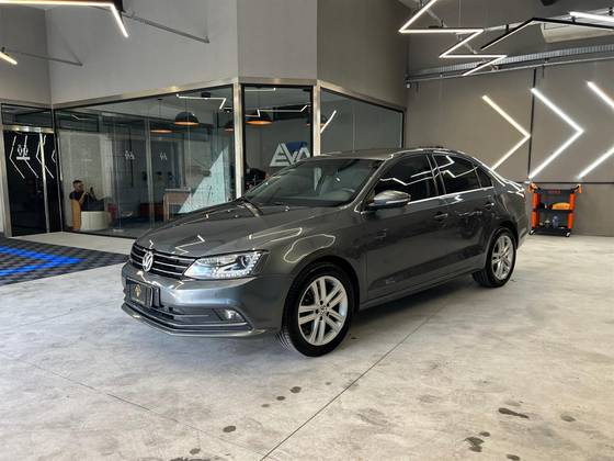 VOLKSWAGEN JETTA 2.0 TSI HIGHLINE 211CV GASOLINA 4P TIPTRONIC