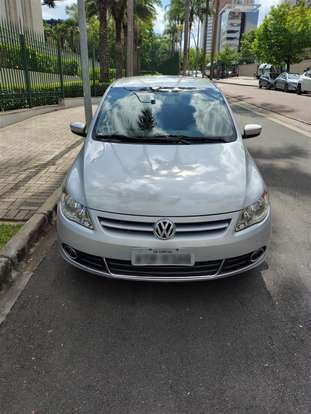 VOLKSWAGEN-VOYAGE-2011