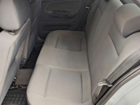 VOLKSWAGEN-VOYAGE-1.6 MI TREND 8V FLEX 4P MANUAL VOLKSWAGEN-VOYAGE-2011