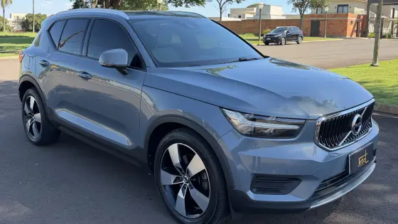 VOLVO XC40 2.0 T5 GASOLINA MOMENTUM AWD GEARTRONIC VOLVO XC40 2.0 T5 GASOLINA MOMENTUM AWD GEARTRONIC