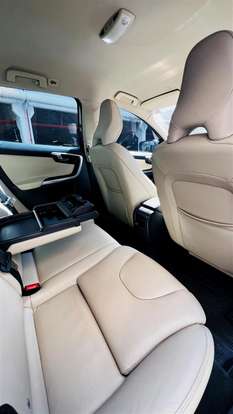 VOLVO-XC60-2016