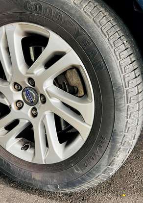 VOLVO-XC60-2016