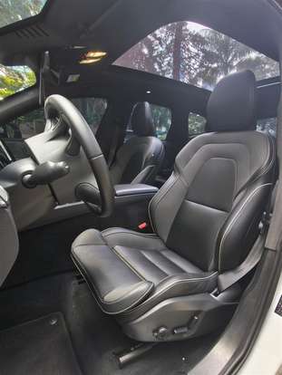 VOLVO-XC60-2022
