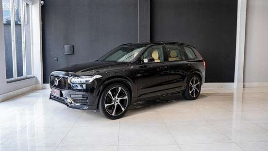 VOLVO-XC90-2019