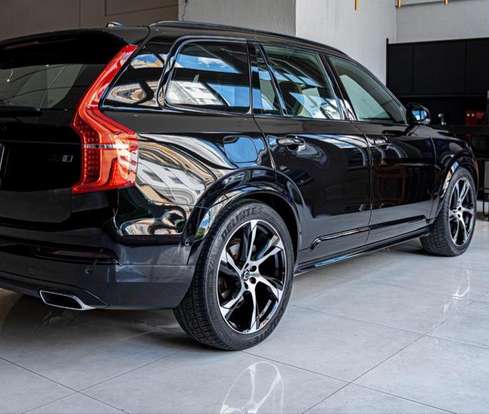VOLVO-XC90-2019