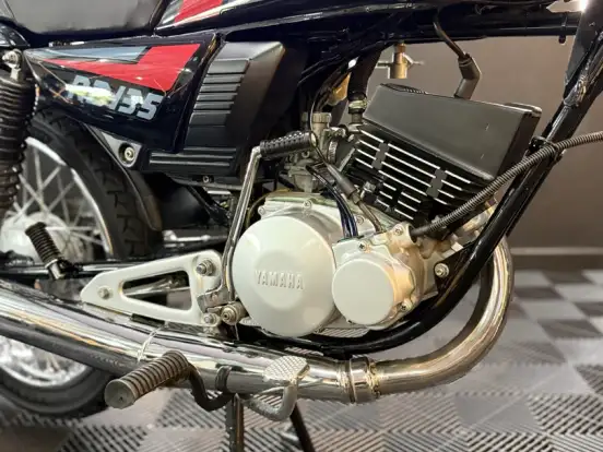 YAMAHA-RD 135 YAMAHA-RD 135-1988