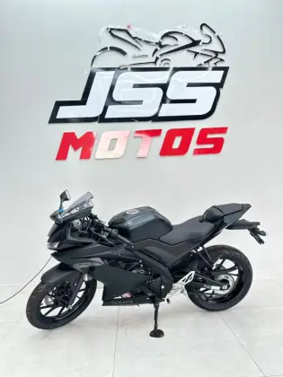 YAMAHA YZF R15 