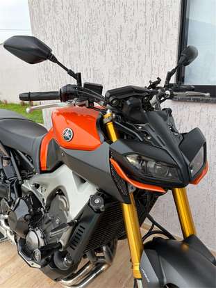 YAMAHA-MT-09 YAMAHA-MT-09-2015