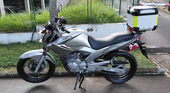 YAMAHA-YS 250 FAZER-2013