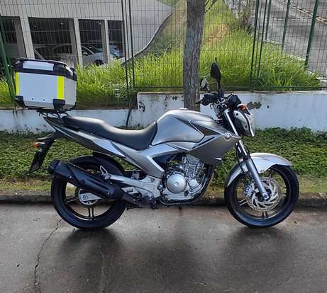 YAMAHA-YS 250 FAZER YAMAHA-YS 250 FAZER-2013