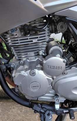 YAMAHA-YS 250 FAZER YAMAHA-YS 250 FAZER-2013