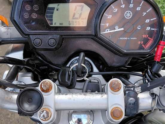 YAMAHA-YS 250 FAZER YAMAHA-YS 250 FAZER-2013