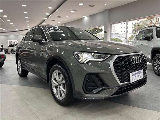 AUDI-Q3-2022