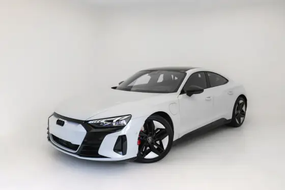 AUDI RS E-TRON GT ELÉTRICO QUATTRO